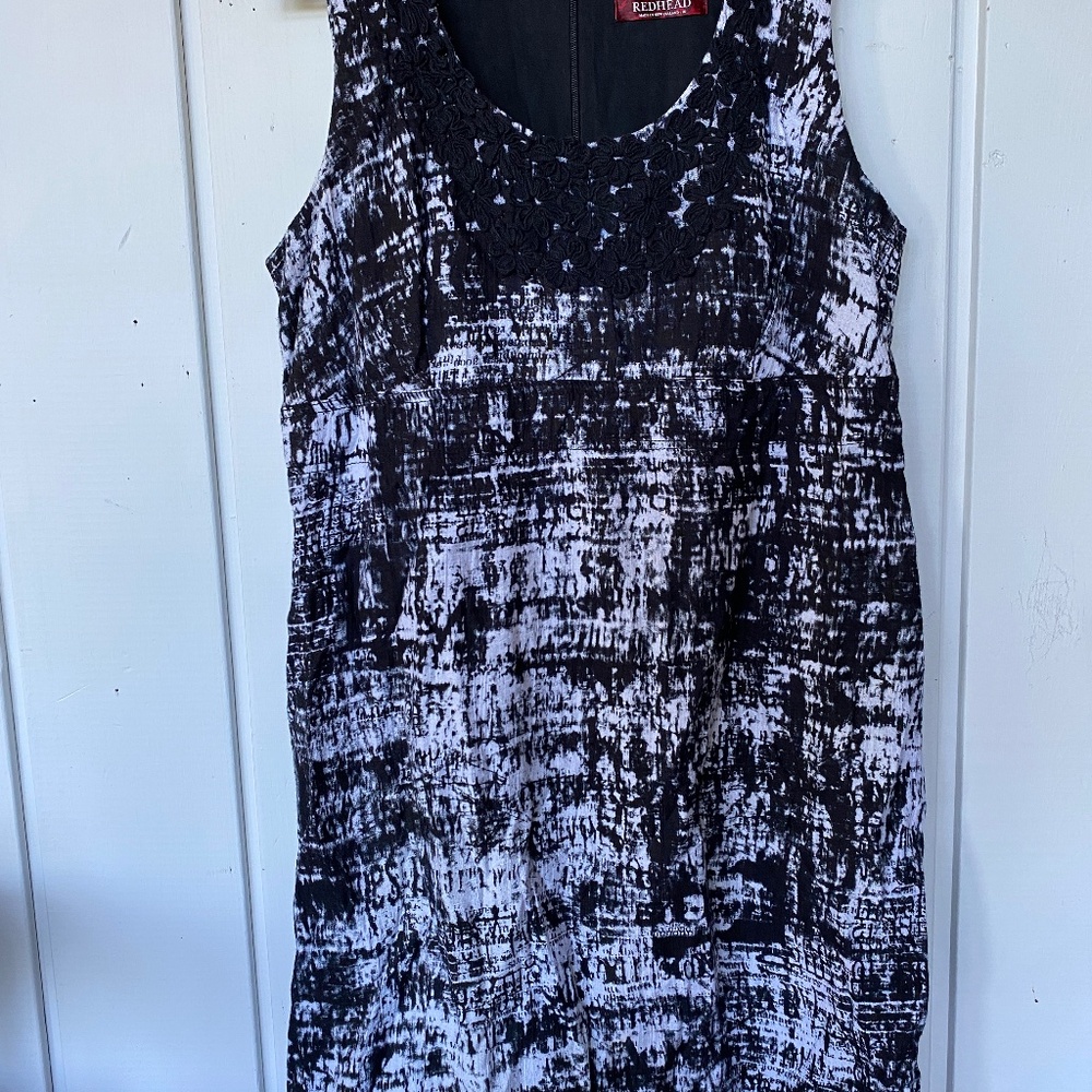 Redhead Dress, Large, knee length, sleeveless, lined Black & White 100% cotton